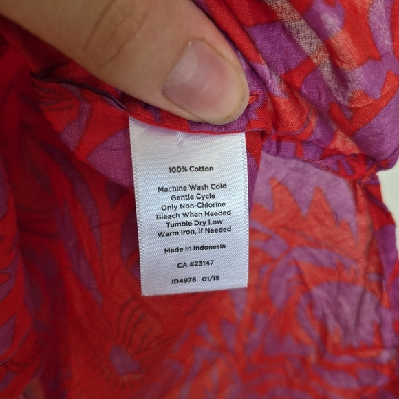 Talbots Women’s Red & Pink Floral Print Button-Up Shirt – Size Small - Picture 5 of 6